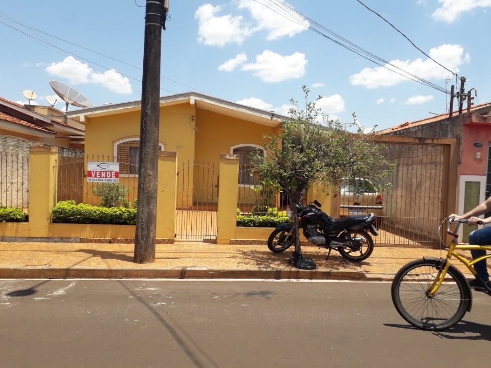 Ótima casa - Centro